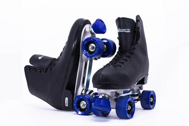 optimise Amazon product images; a product photo of rollerskates